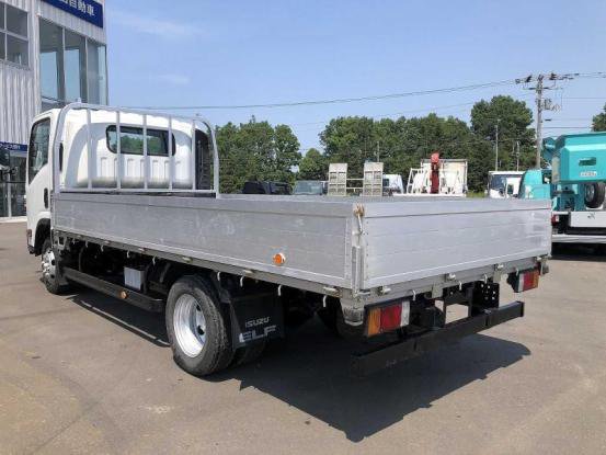 2012 いすゞ　エルフ