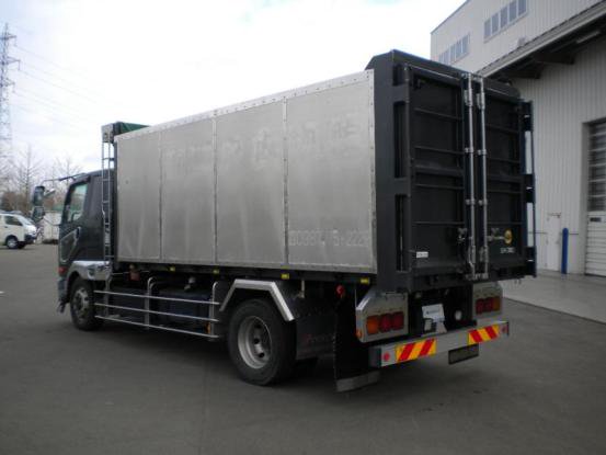 2016 三菱ふそう　ファイター