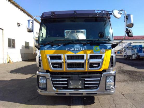 2015 いすゞ　ギガ