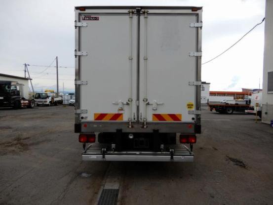 2015 日野　レンジャ－