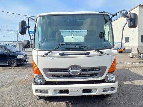 2015 日野　レンジャ－