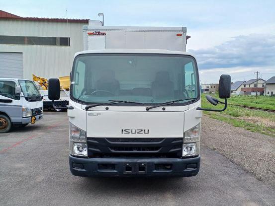 2015 いすゞ　エルフ