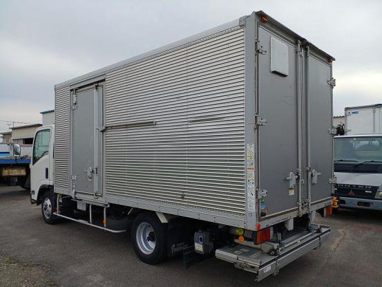 2015 いすゞ　エルフ