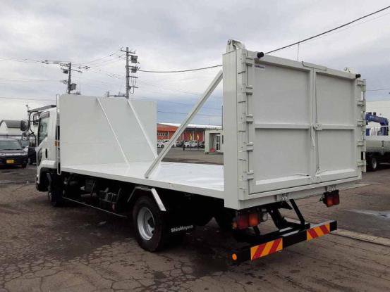 2015 いすゞ　フォワード