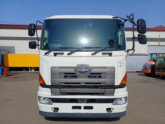 2016 日野　プロフィア