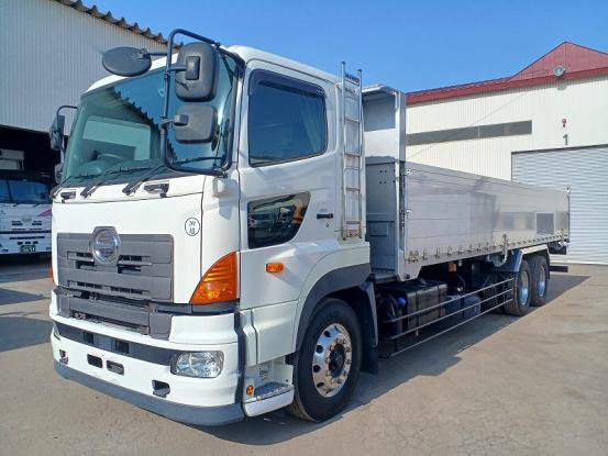 2016 日野　プロフィア