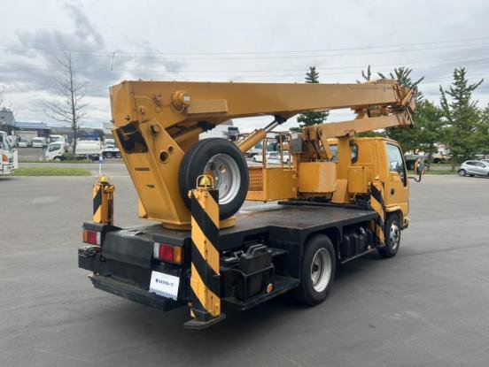 2011 いすゞ　エルフ