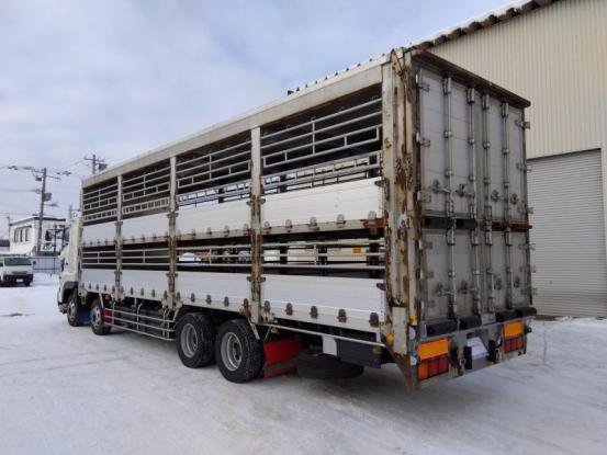 2010 日野　プロフィア