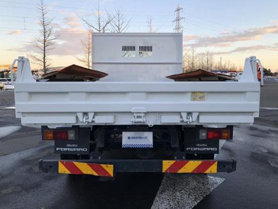 2020 いすゞ　フォワード