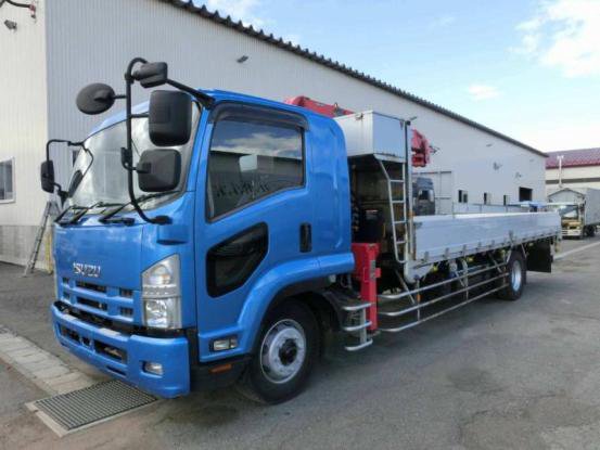 2011 いすゞ　フォワード