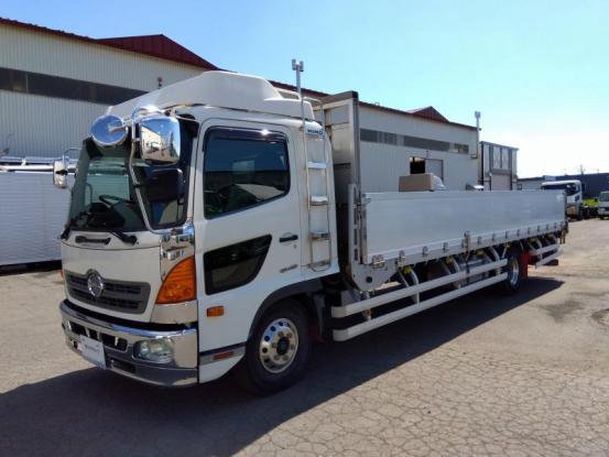 2014 日野　レンジャ－