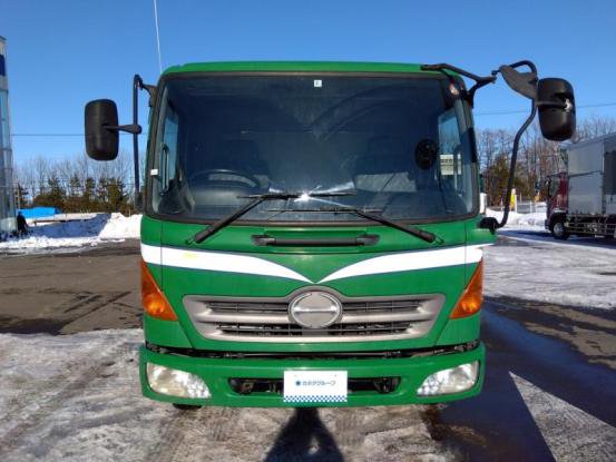 2004 日野　レンジャ－