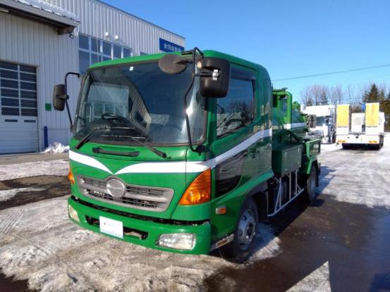 2004 日野　レンジャ－