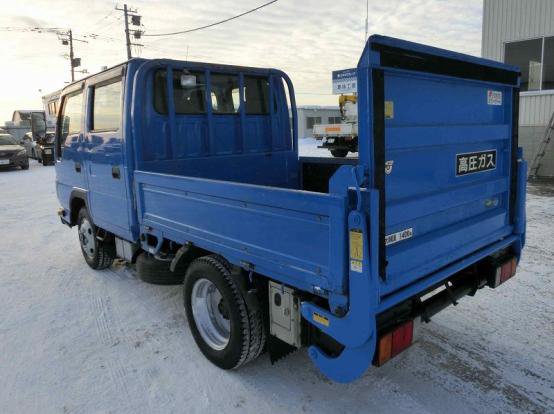 2013 いすゞ　エルフ