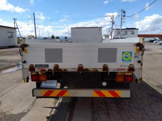 2013 いすゞ　フォワード