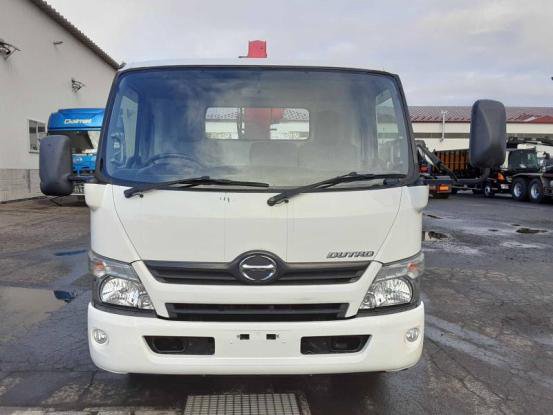 2015 日野　デュトロ