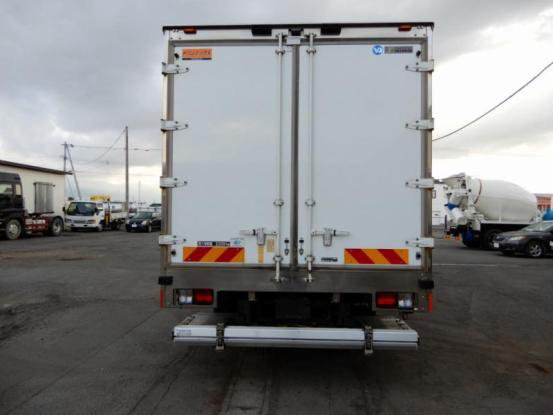 2018 日野　レンジャ－