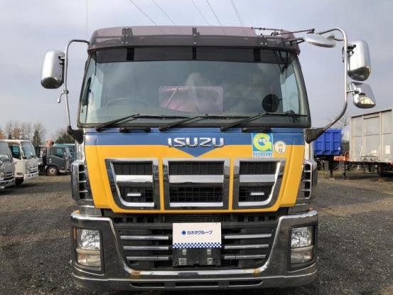 2015 いすゞ　ギガ