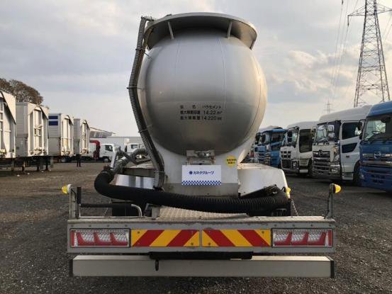 2015 いすゞ　ギガ