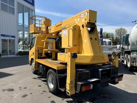 2012 日野　デュトロ