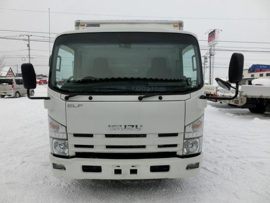 2013 いすゞ　エルフ