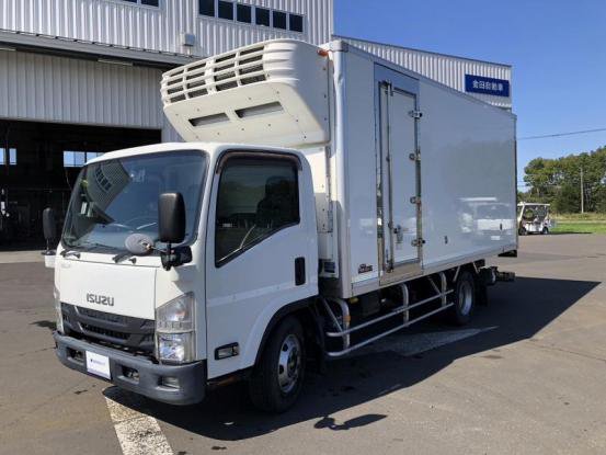 2017 いすゞ　エルフ