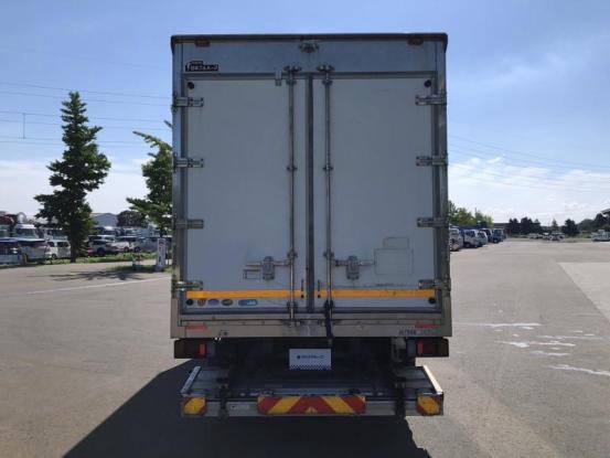 2017 いすゞ　エルフ