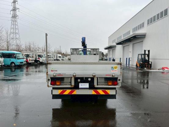 2016 いすゞ　フォワード