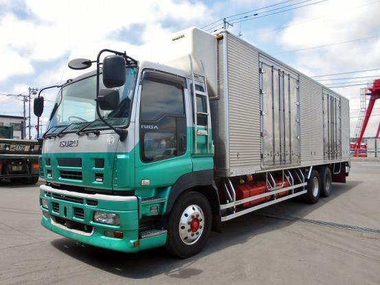 2010 いすゞ　ギガ