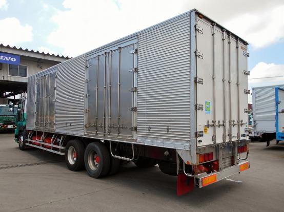 2010 いすゞ　ギガ