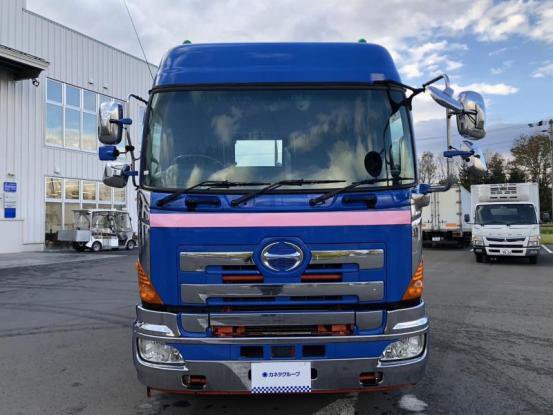 2015 日野　プロフィア