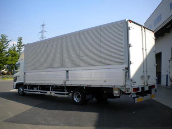 2011 日野　レンジャ－