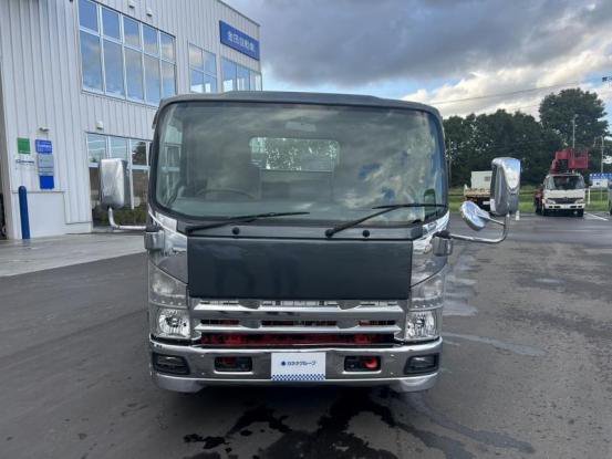 2017 いすゞ　エルフ