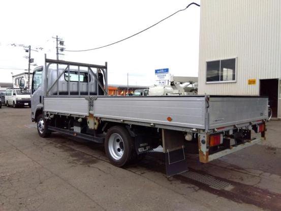 2019 いすゞ　エルフ