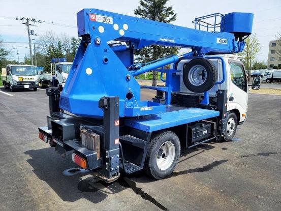 2013 日野　デュトロ