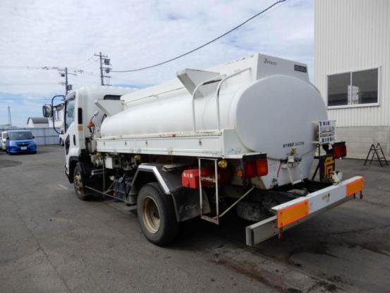 2009 いすゞ　フォワード