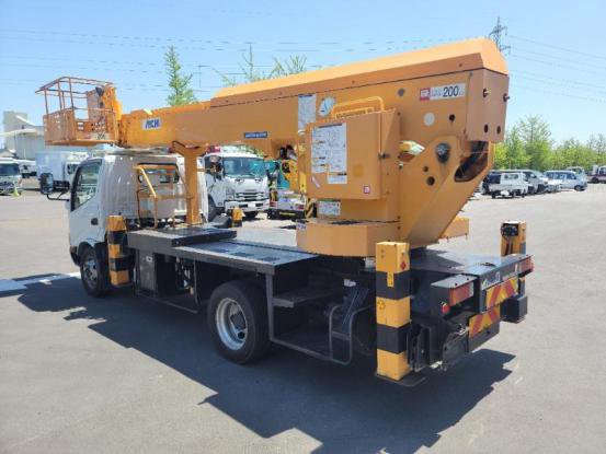 2013 日野　デュトロ