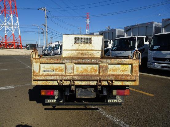 2014 日野　デュトロ