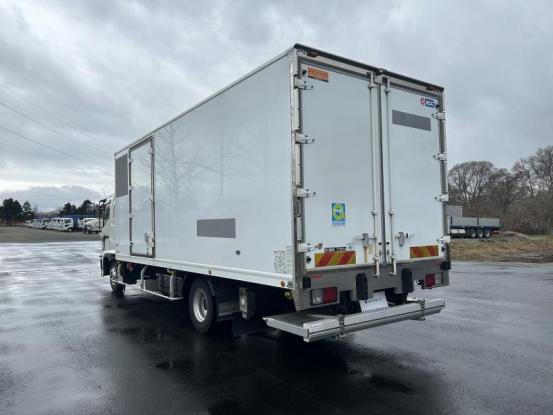 2017 日野　レンジャ－