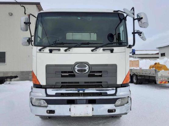 2015 日野　プロフィア