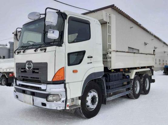 2015 日野　プロフィア