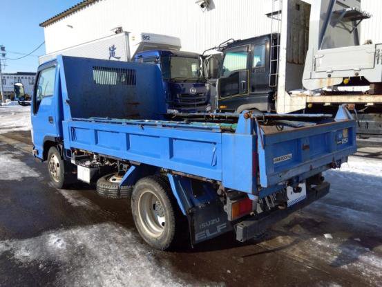 2013 いすゞ　エルフ