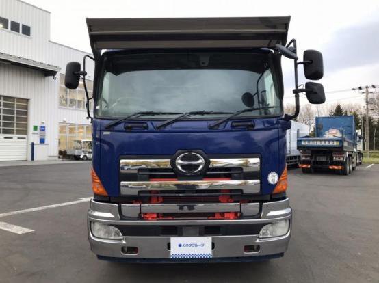 2015 日野　プロフィア