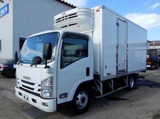 2019 いすゞ　エルフ