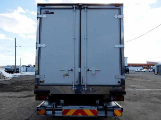 2019 いすゞ　エルフ