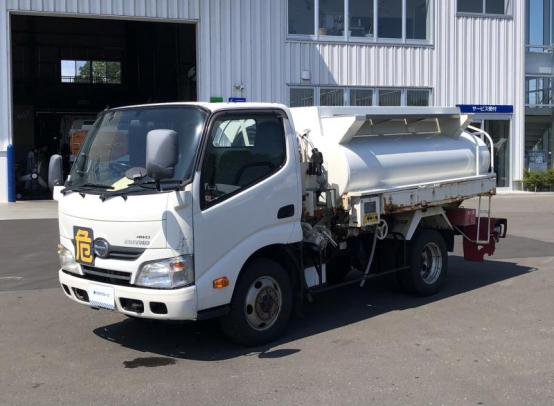 2011 日野　デュトロ