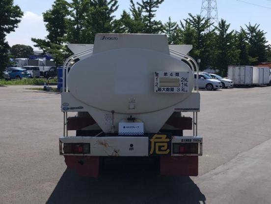 2011 日野　デュトロ