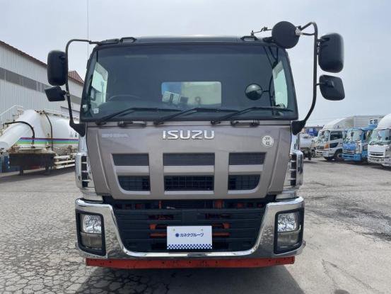 2011 いすゞ　ギガ