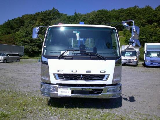 2023 三菱ふそう　ファイター