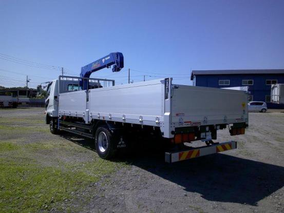 2023 三菱ふそう　ファイター